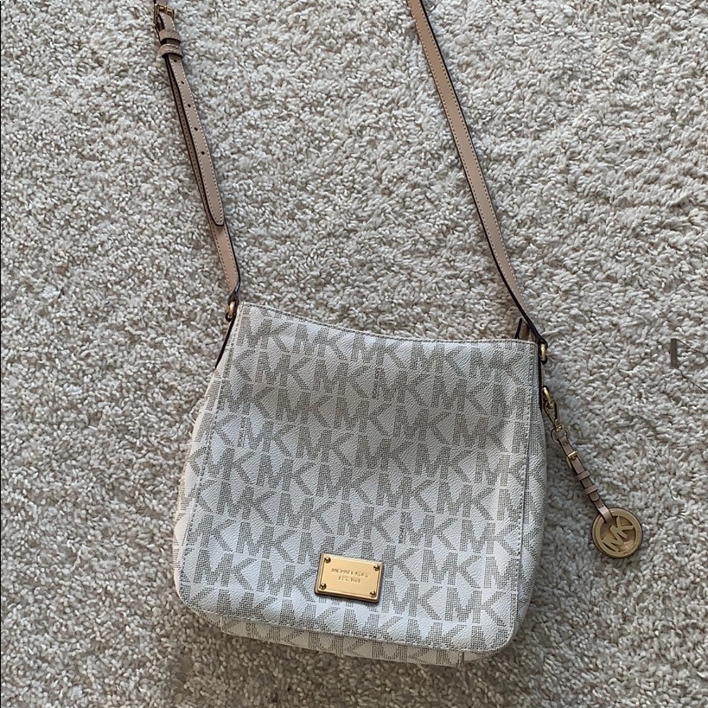michael kors crossbody purse!
